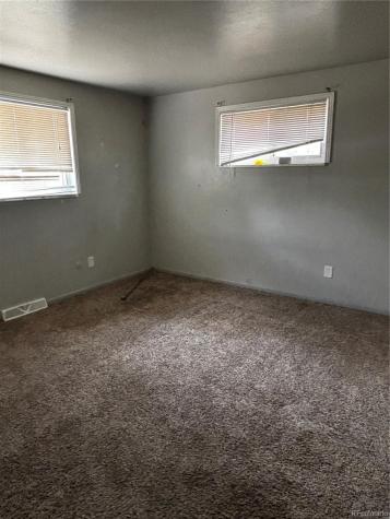 906 S Moline Street Aurora CO 80012