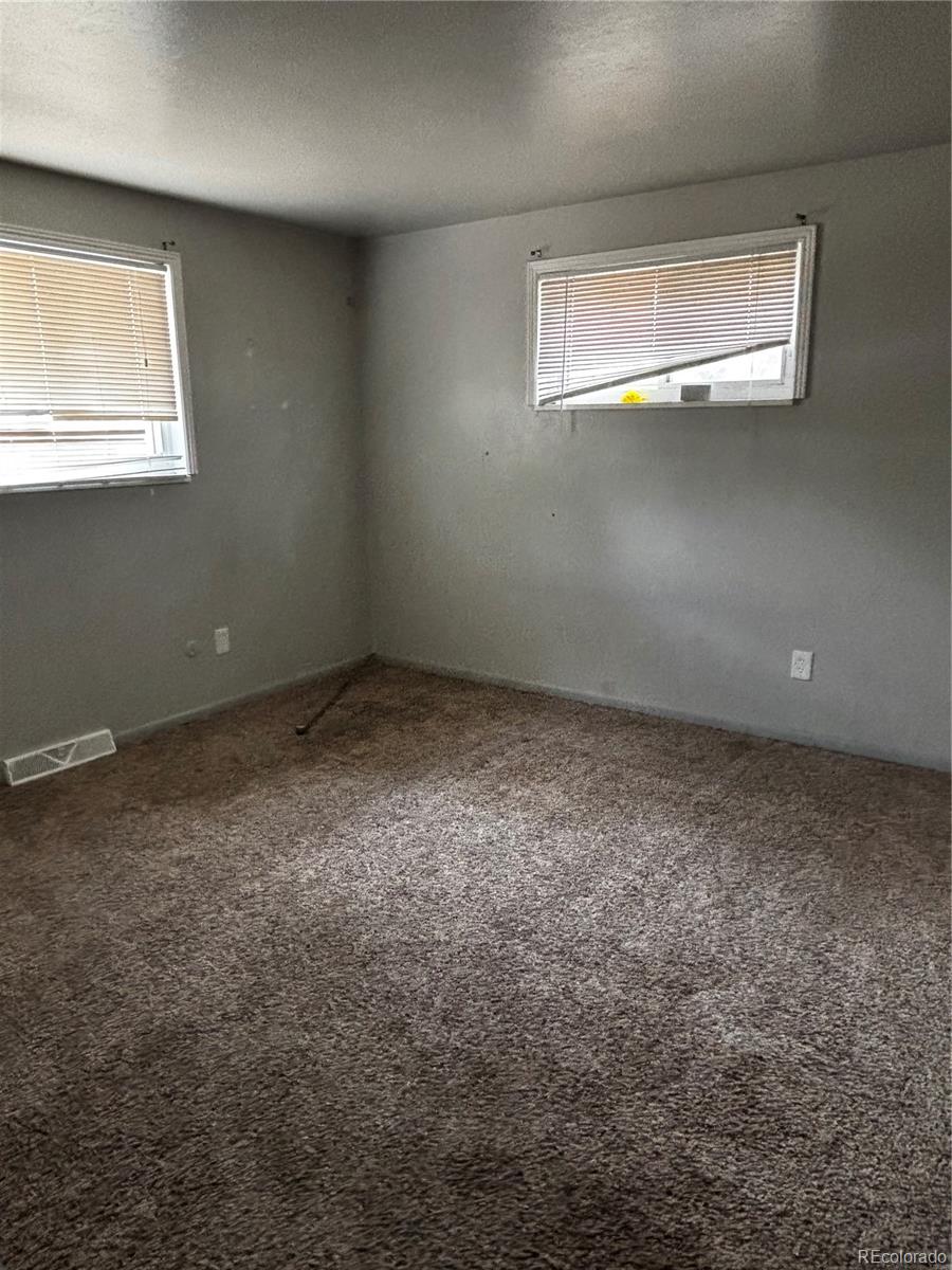 906 S Moline Street Aurora CO 80012
