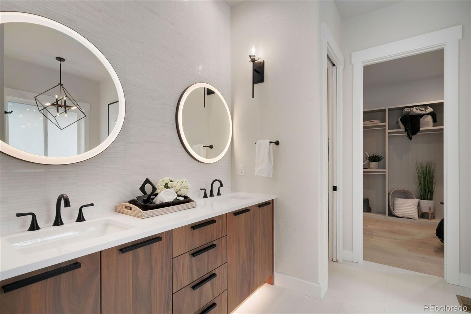 3632 N Buchanan Court Aurora CO 80019