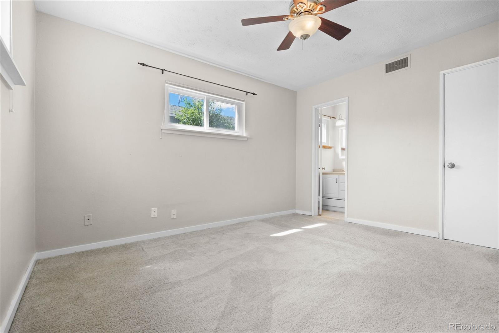 707 Uvalda Street Aurora CO 80011
