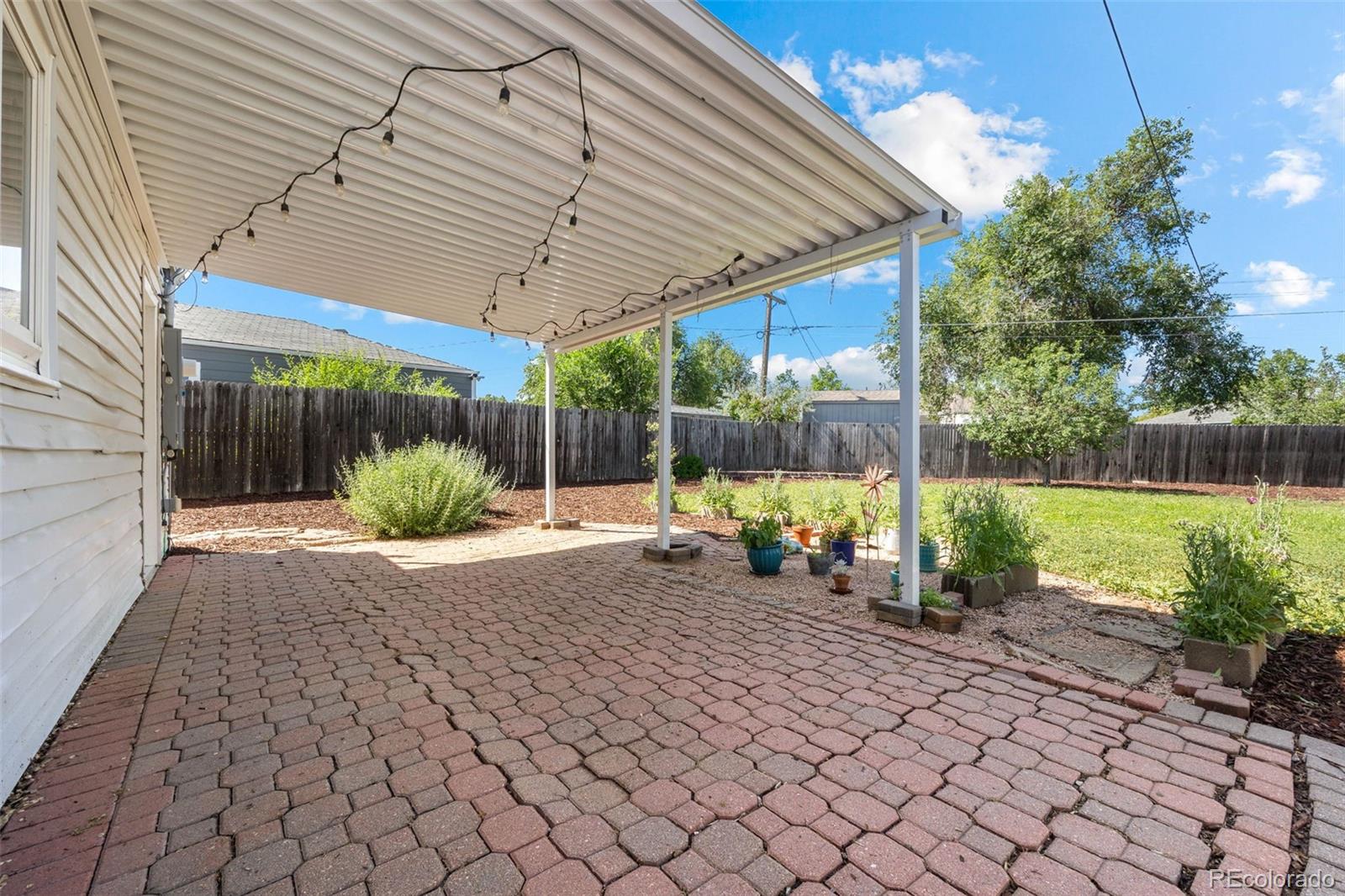 707 Uvalda Street Aurora CO 80011