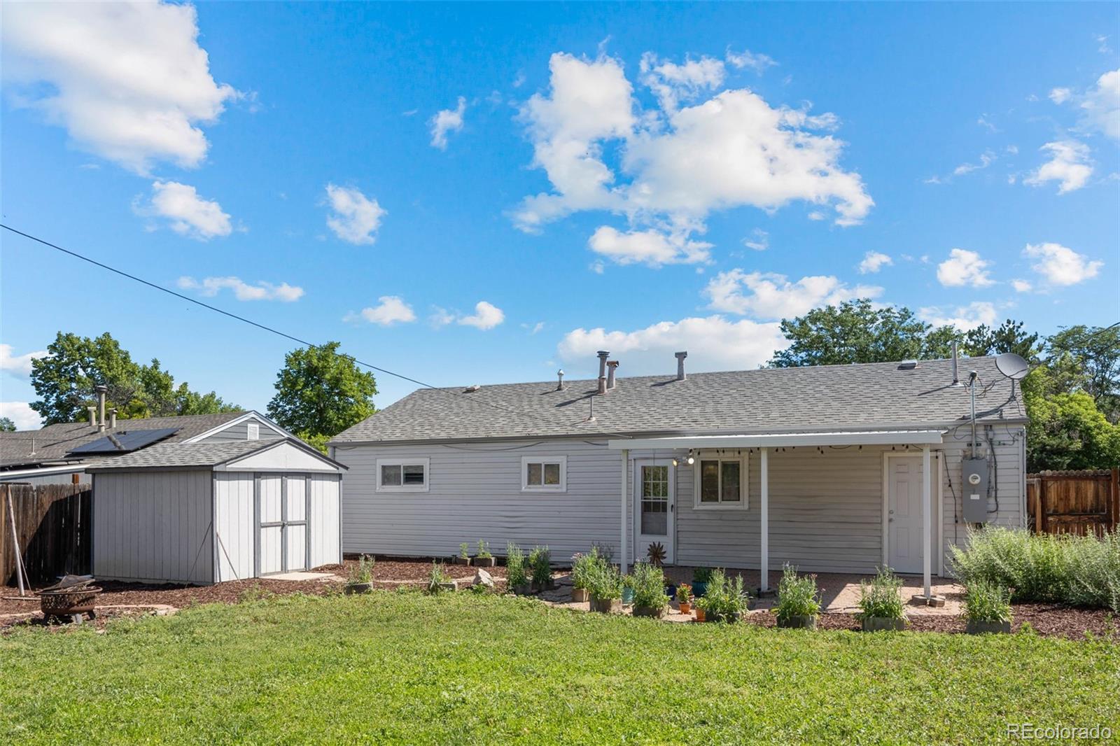707 Uvalda Street Aurora CO 80011