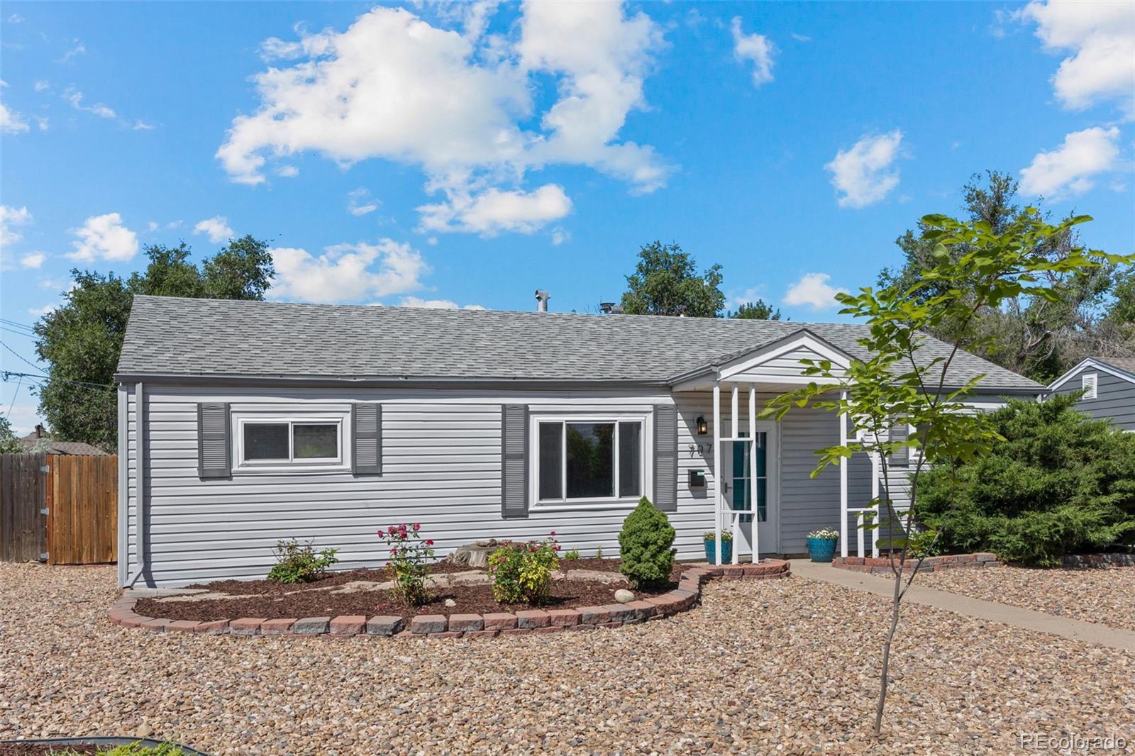 707 Uvalda Street Aurora CO 80011