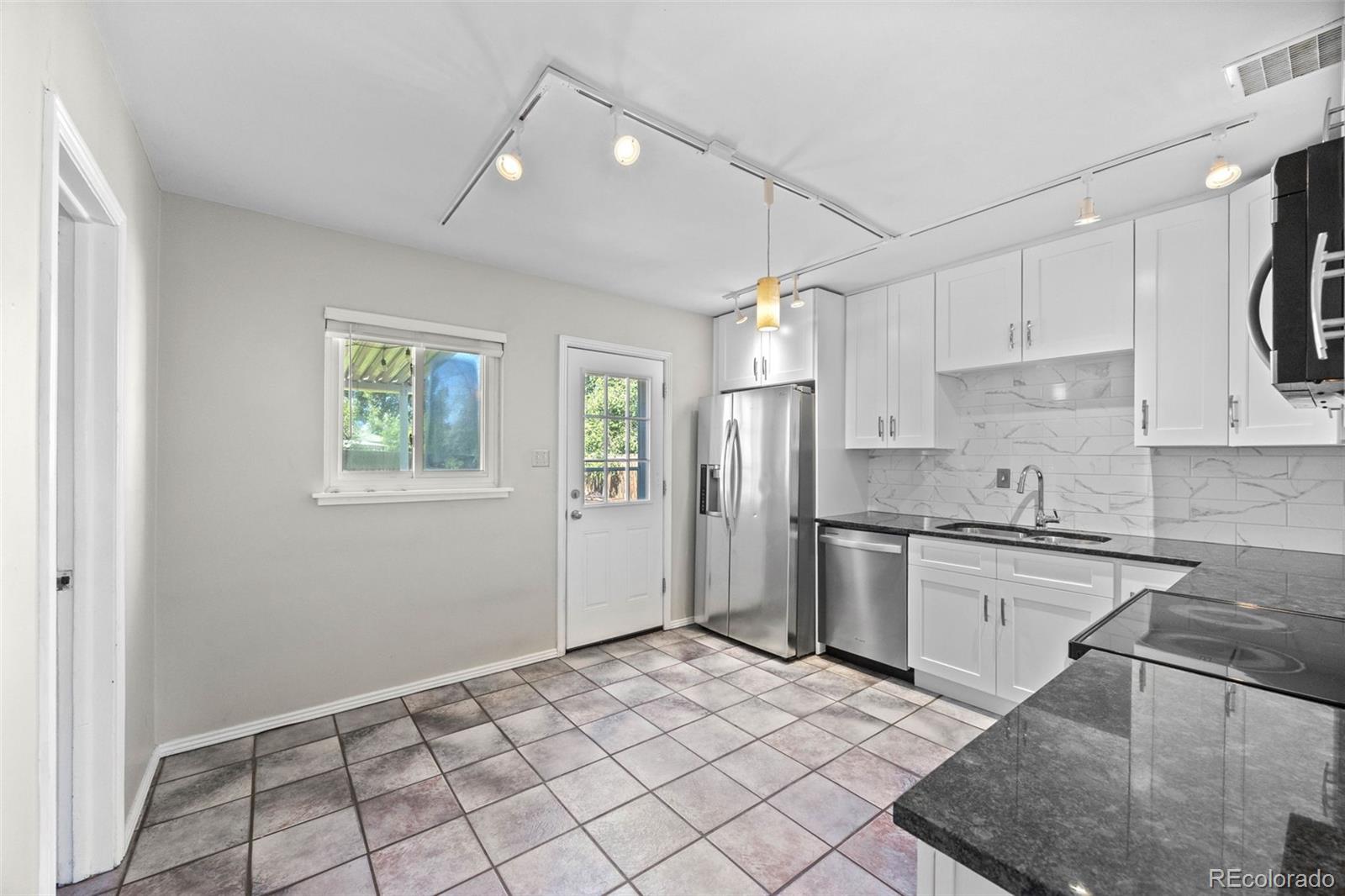 707 Uvalda Street Aurora CO 80011