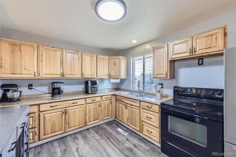 1166 W 98th Avenue Northglenn CO 80260