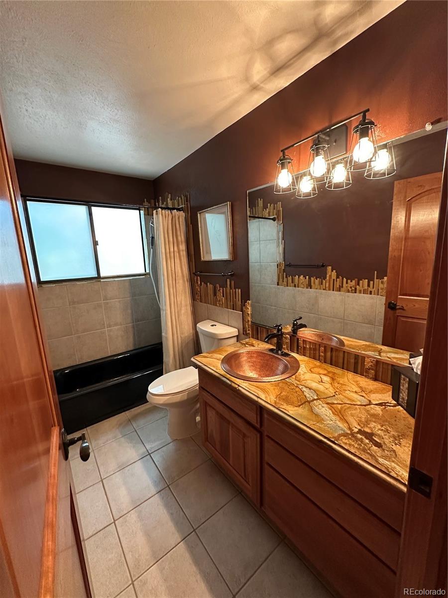 7454 Queen Circle Arvada CO 80005