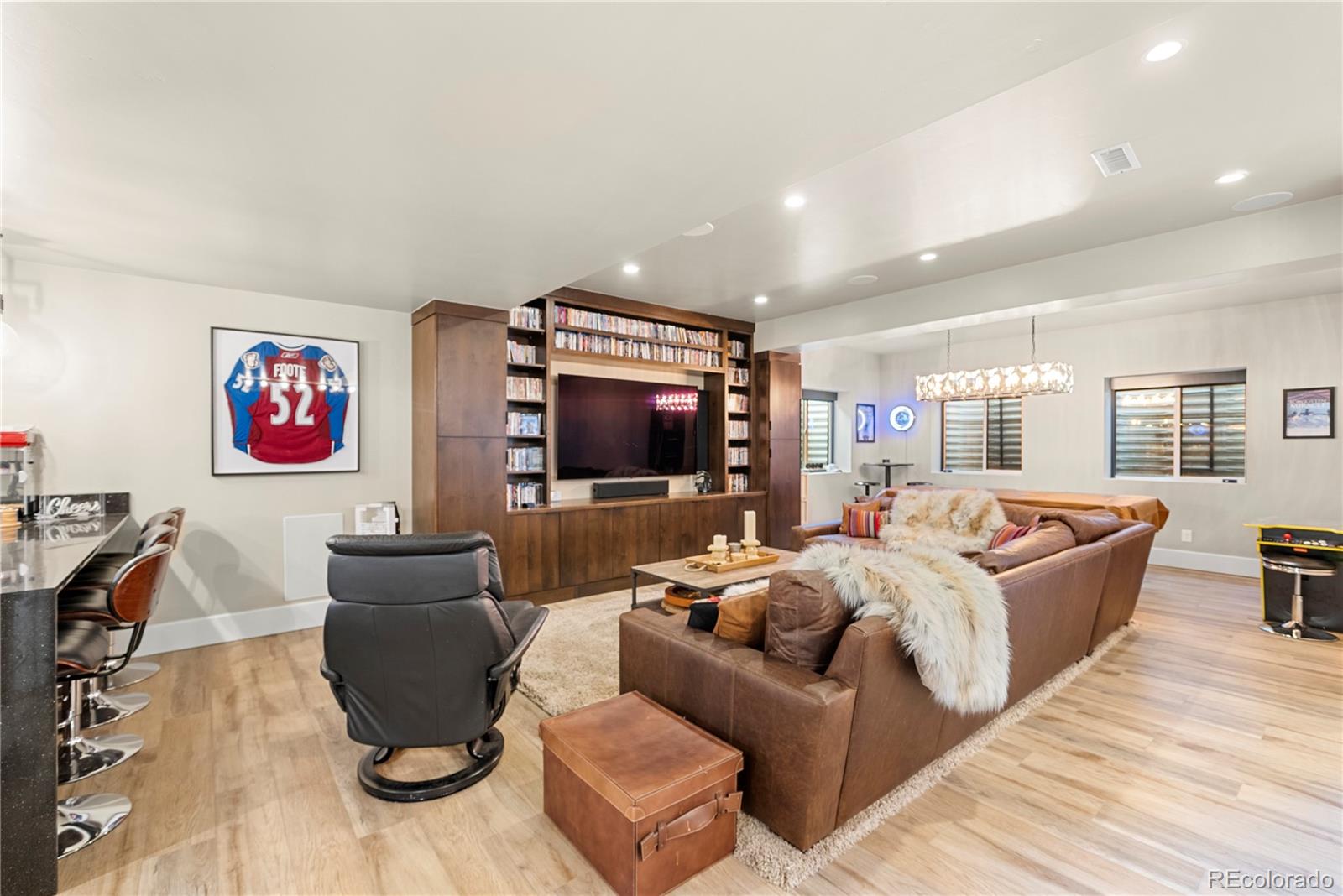 1188 Sky View Lane Larkspur CO 80118