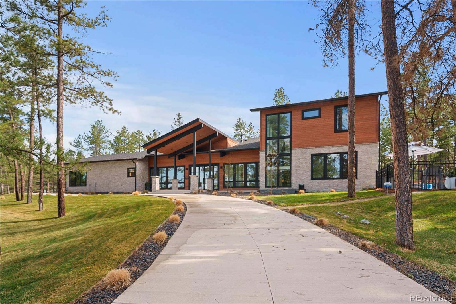 1188 Sky View Lane Larkspur CO 80118