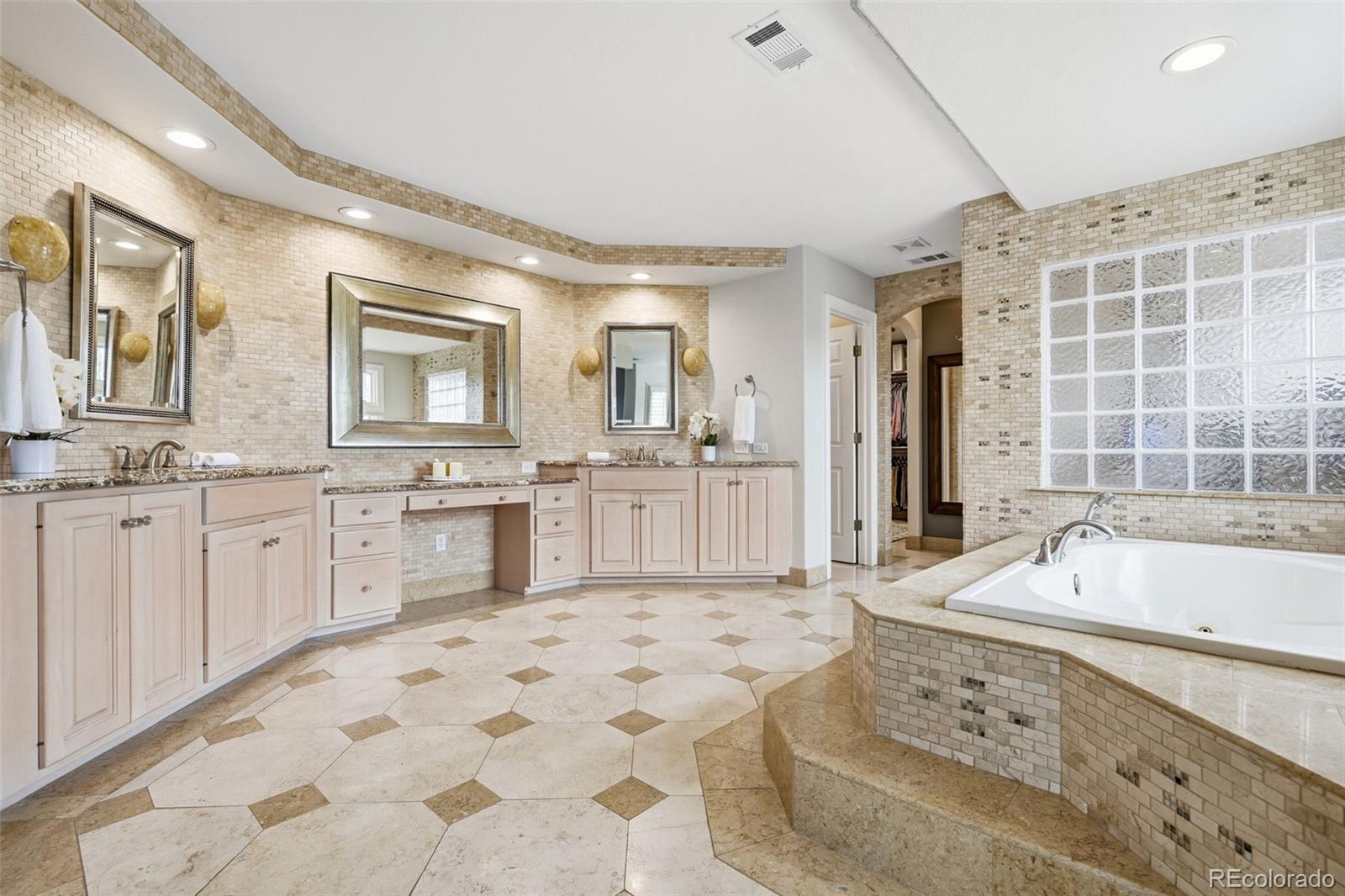417 E Fairchild Drive Highlands Ranch CO 80126