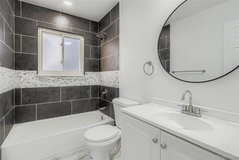 1685 Ensenada Way Aurora CO 80011