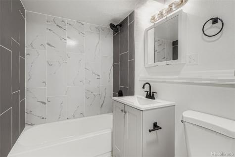 1685 Ensenada Way Aurora CO 80011