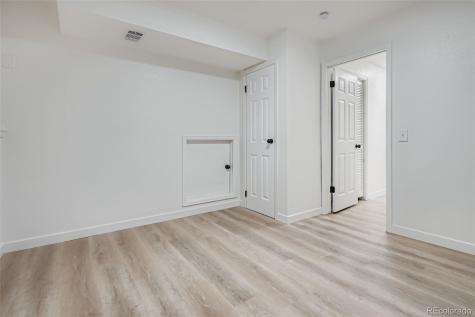 1685 Ensenada Way Aurora CO 80011