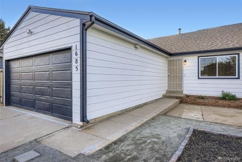 1685 Ensenada Way Aurora CO 80011