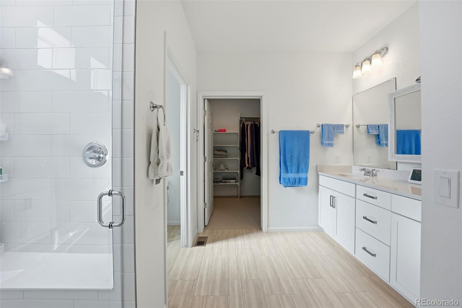 5102 N Quatar Street Aurora CO 80019