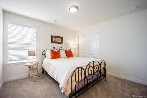 8255 S Vandriver Way Aurora CO 80016