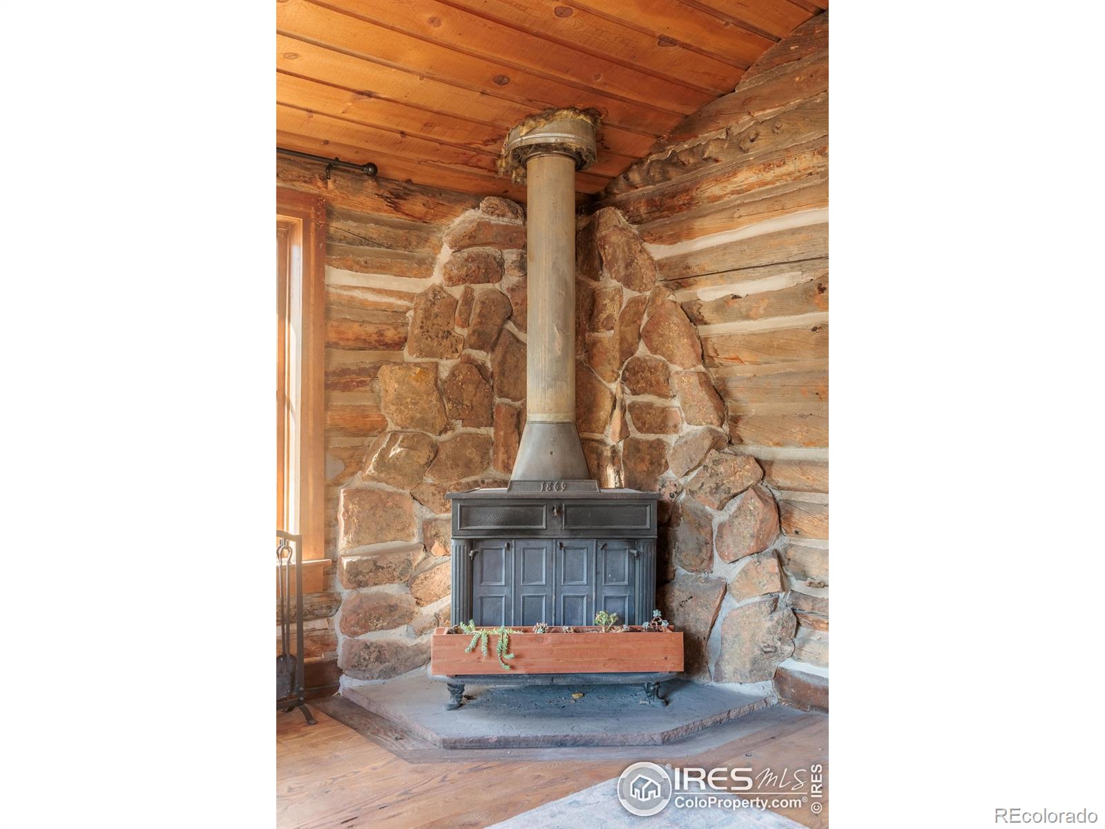 993 Highway 7 Business Allenspark CO 80510