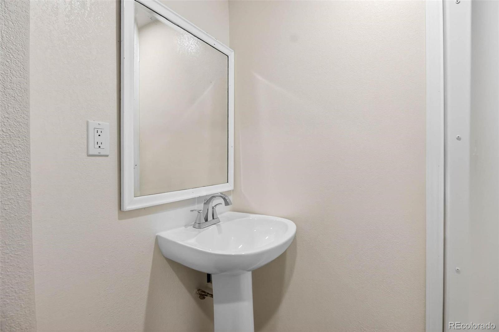 4867 S Johnson Street Littleton CO 80123