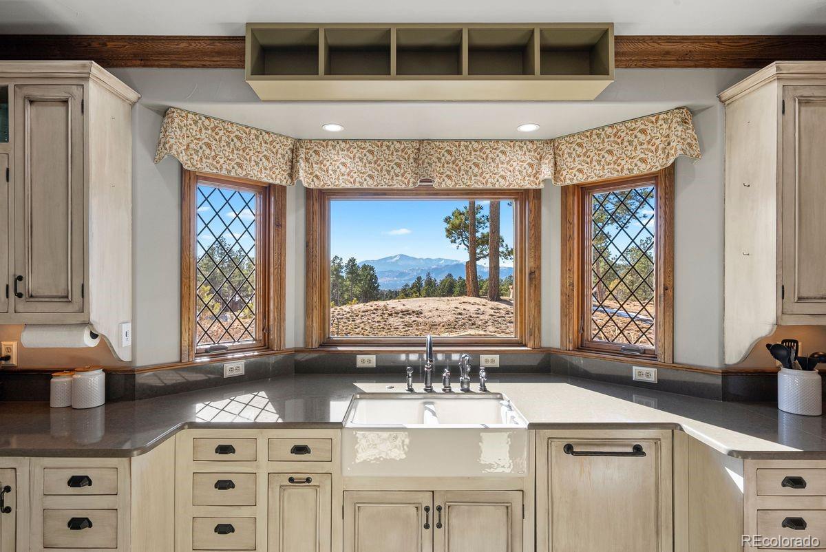 4340 Foxchase Way Colorado Springs CO 80908