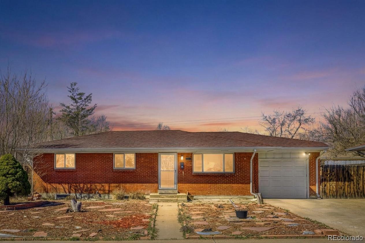 8227 Vanguard Drive Denver CO 80221
