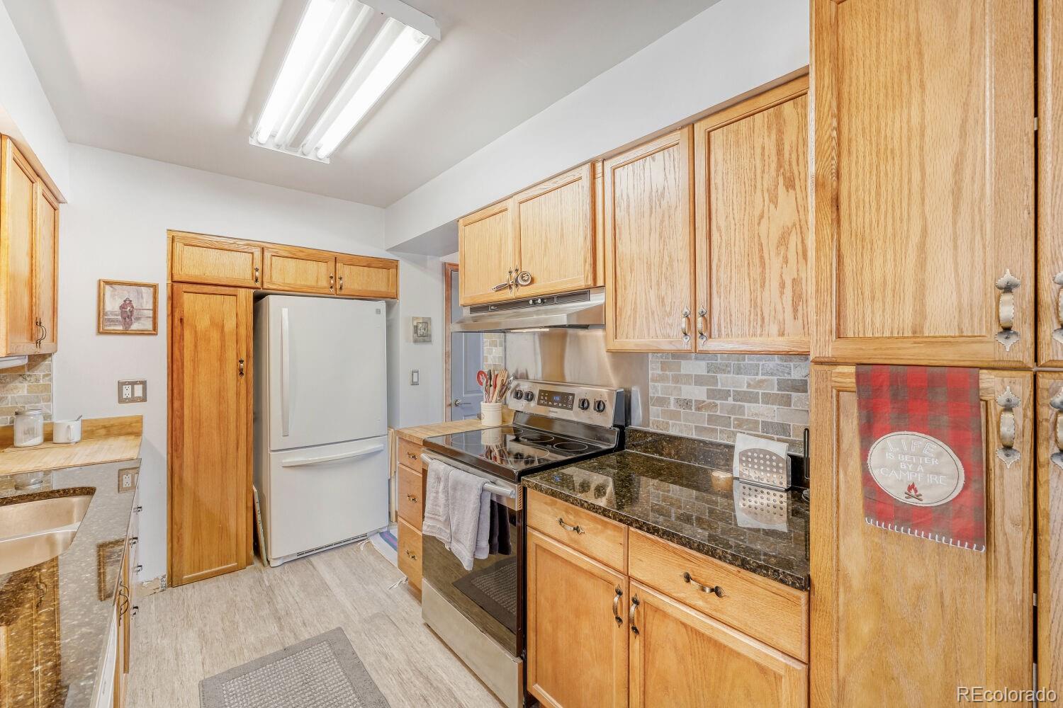 8227 Vanguard Drive Denver CO 80221
