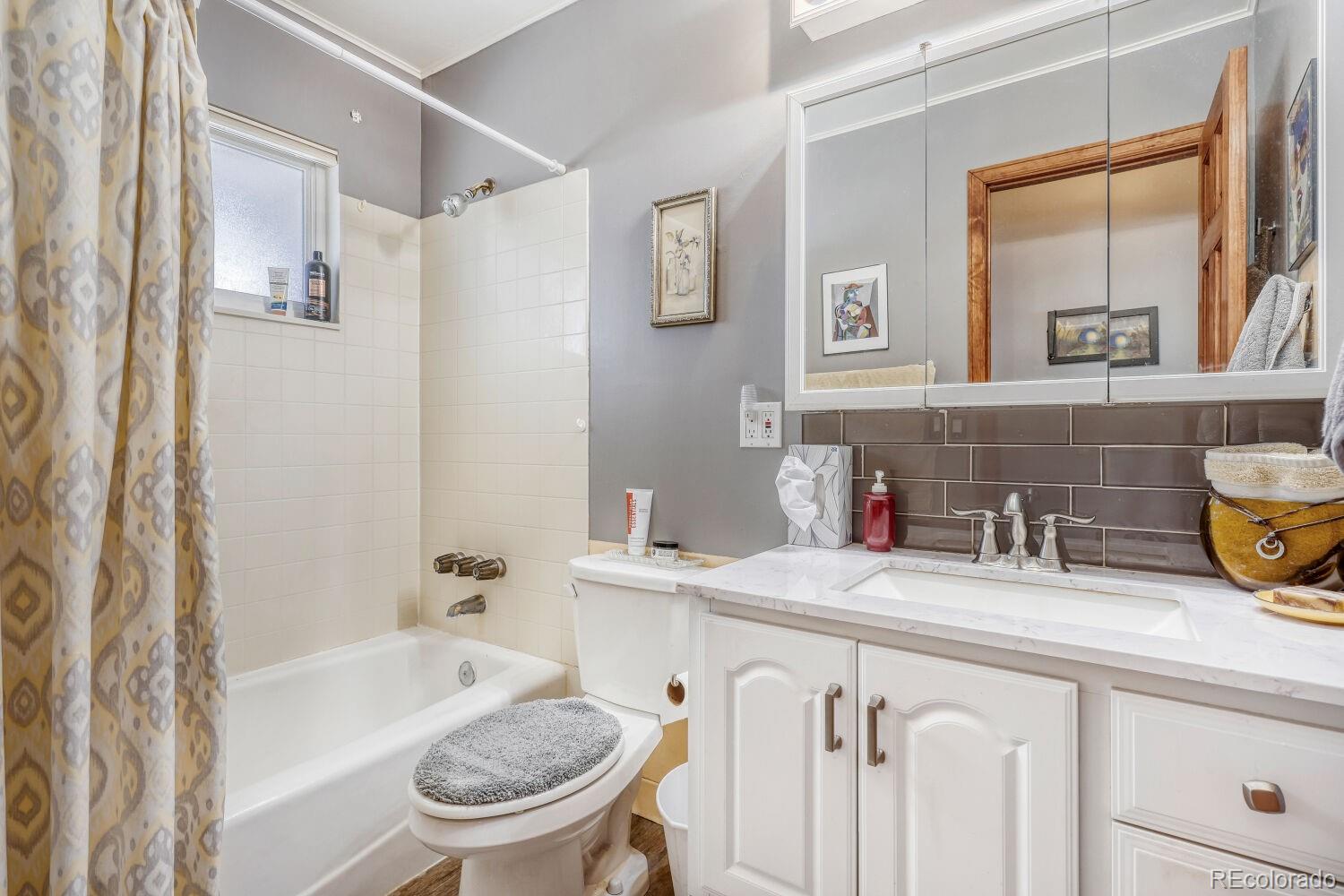 8227 Vanguard Drive Denver CO 80221