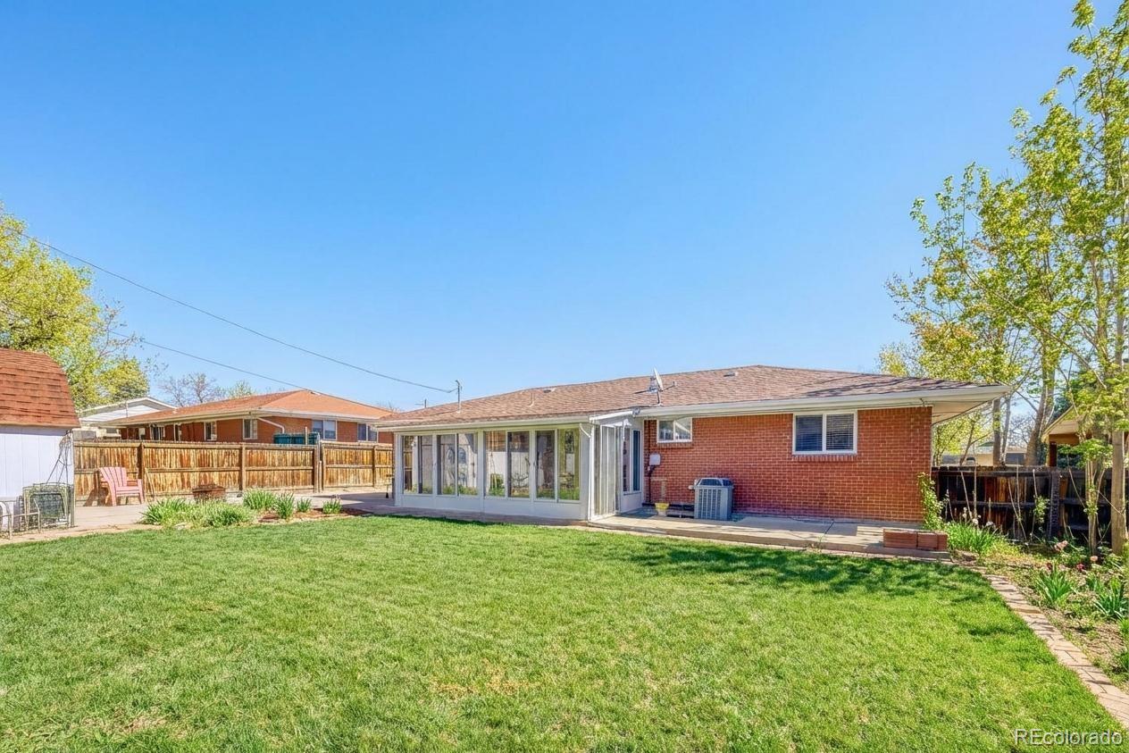 8227 Vanguard Drive Denver CO 80221