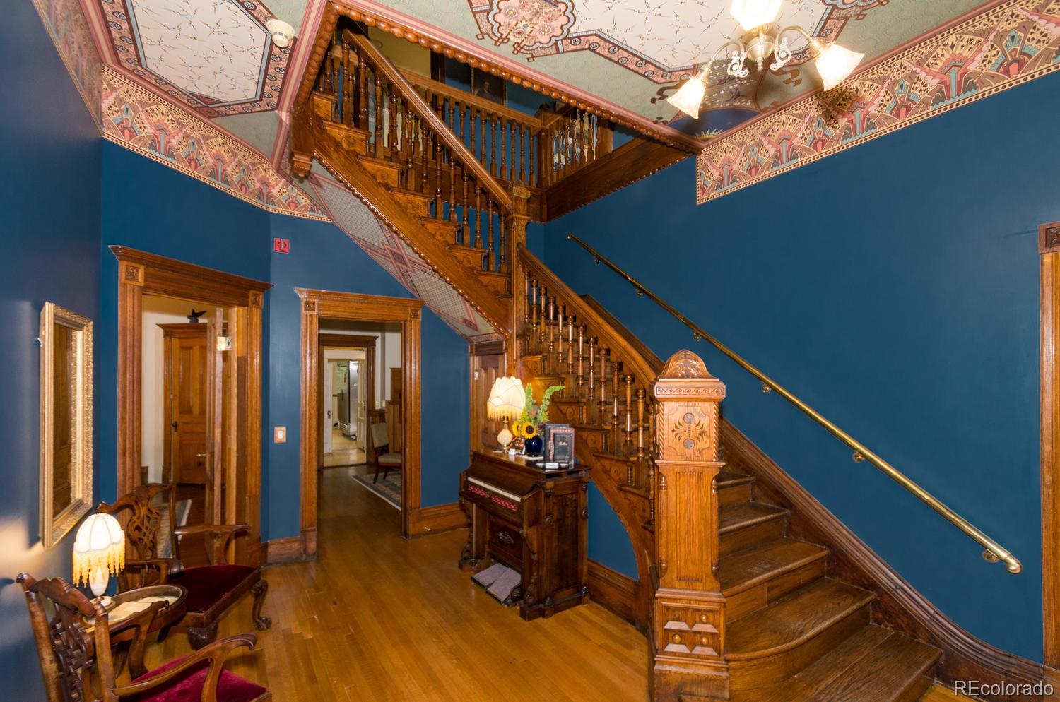 2555 W 37th Avenue Denver CO 80211