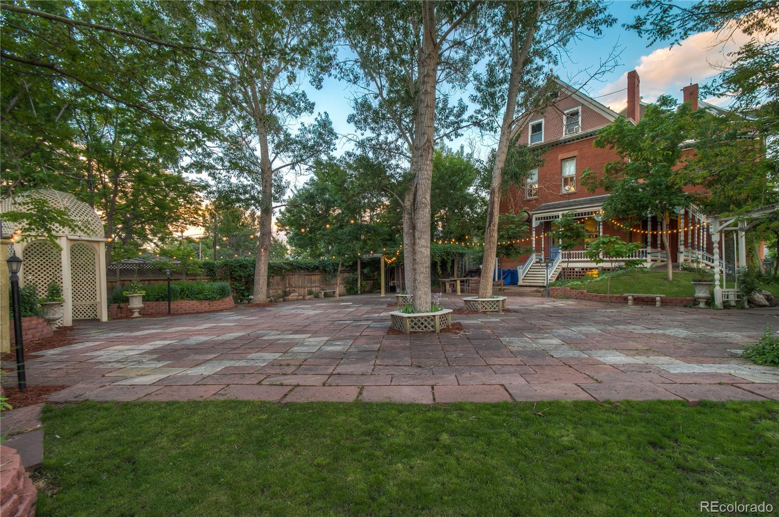 2555 W 37th Avenue Denver CO 80211