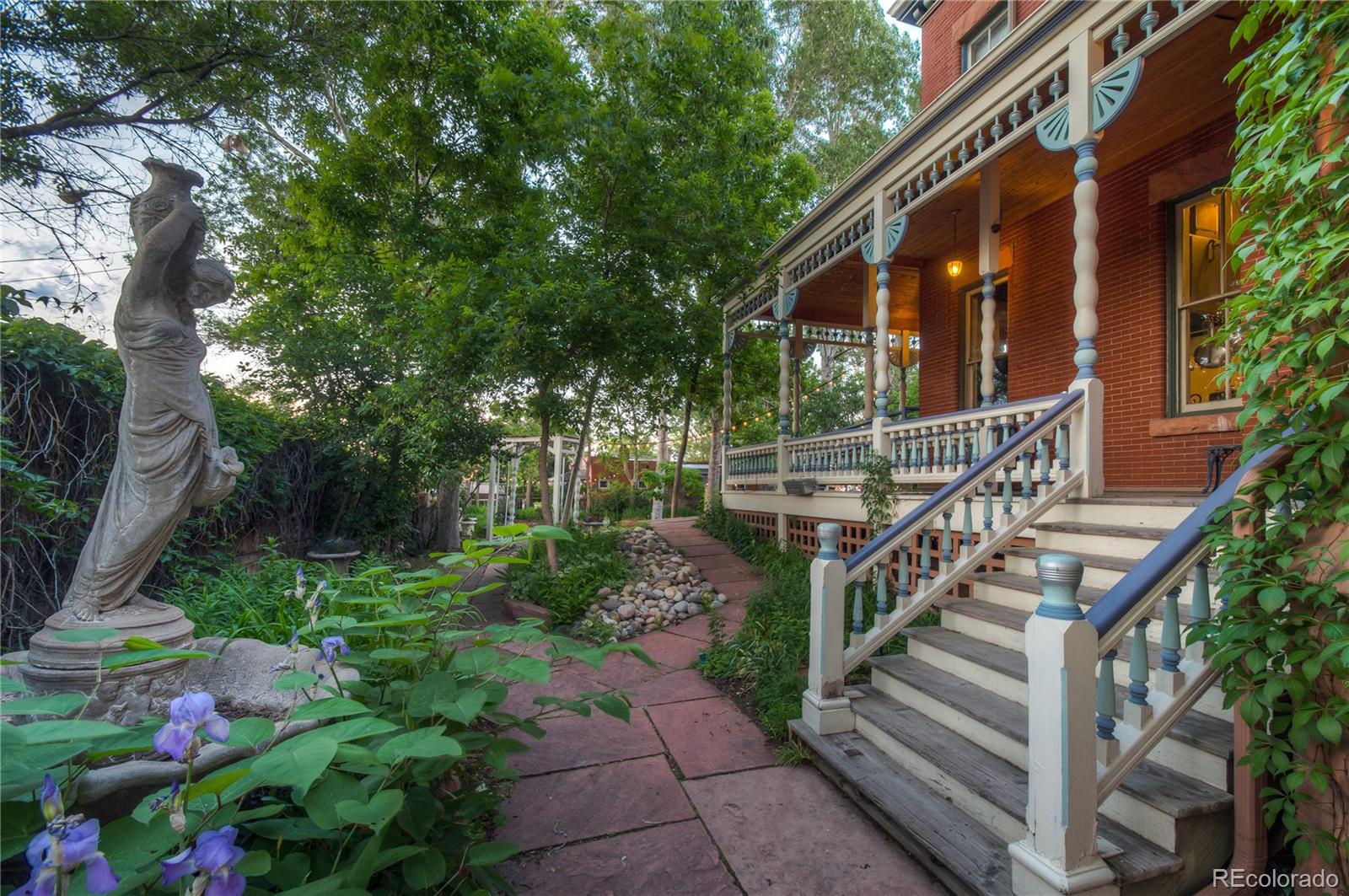 2555 W 37th Avenue Denver CO 80211