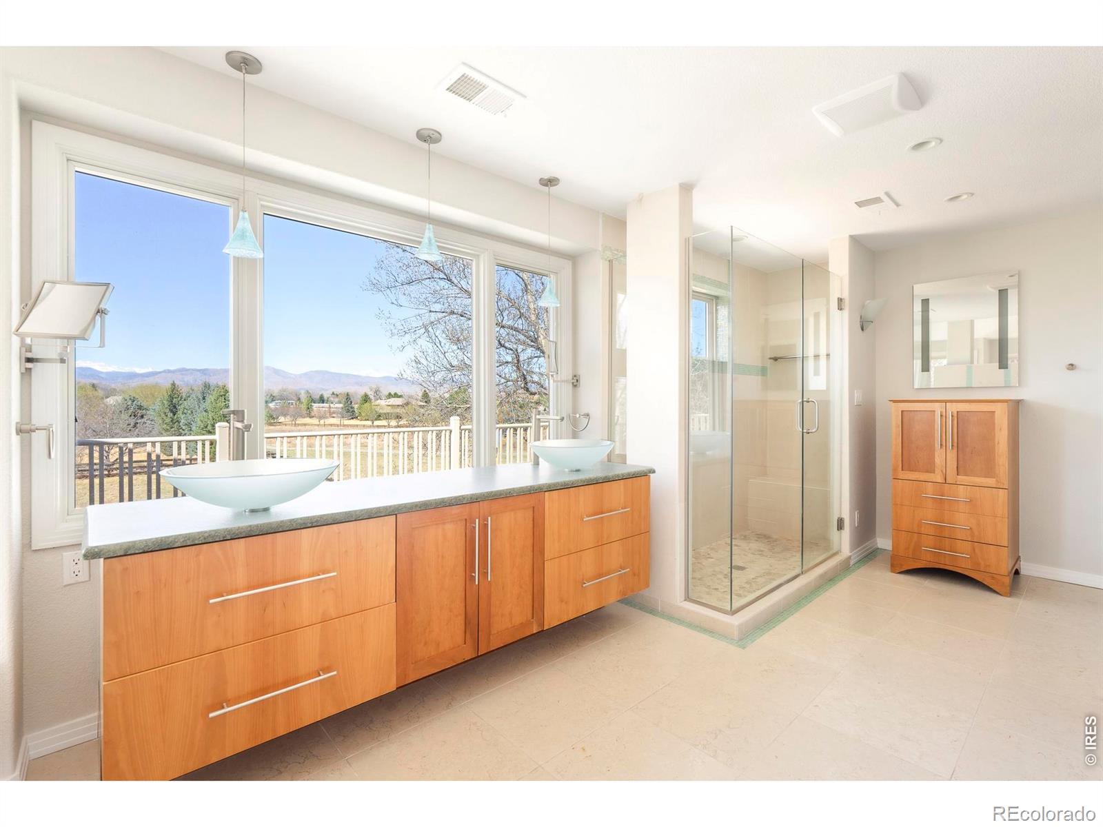 7247 Longview Drive Niwot CO 80503