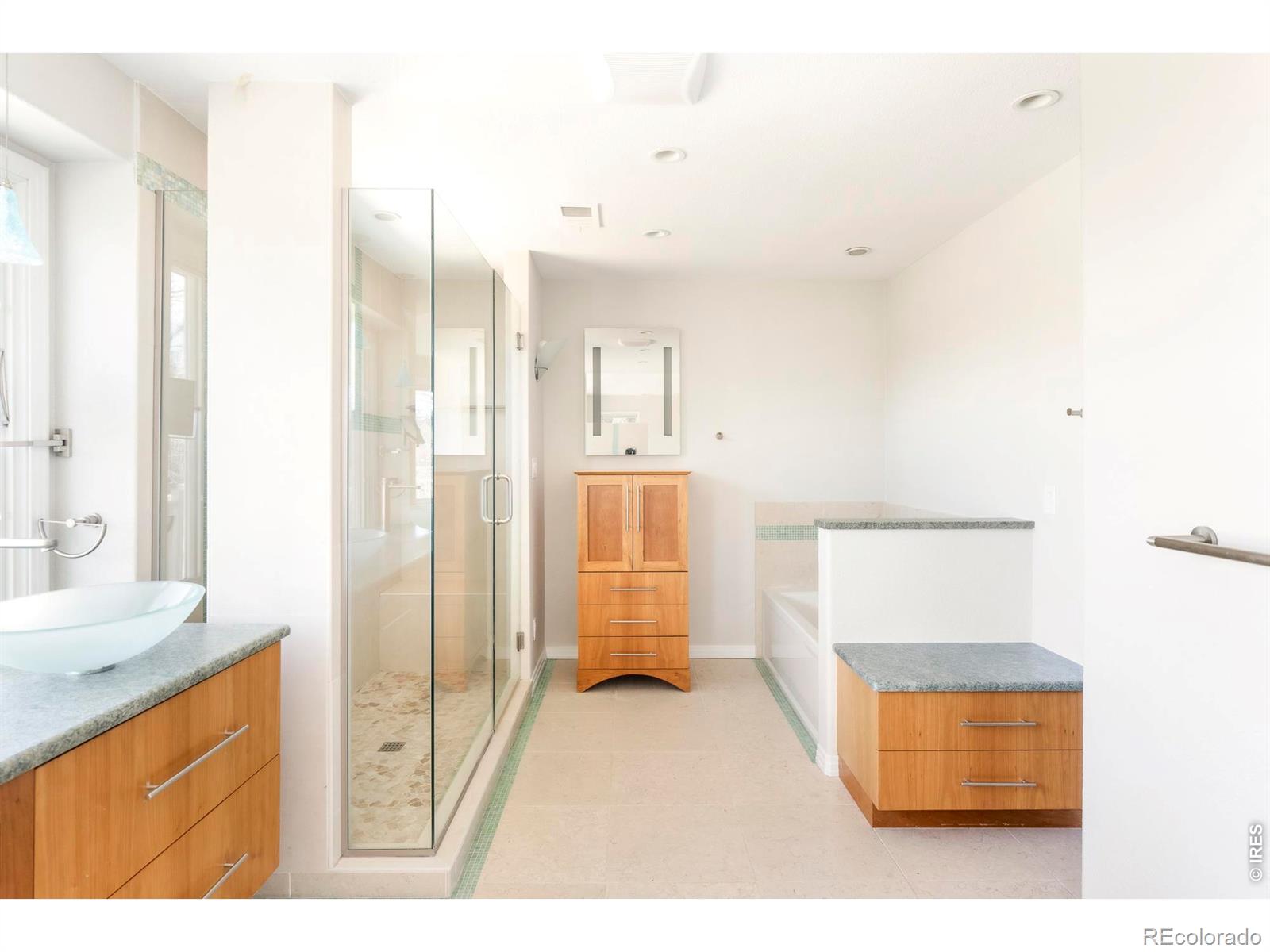7247 Longview Drive Niwot CO 80503