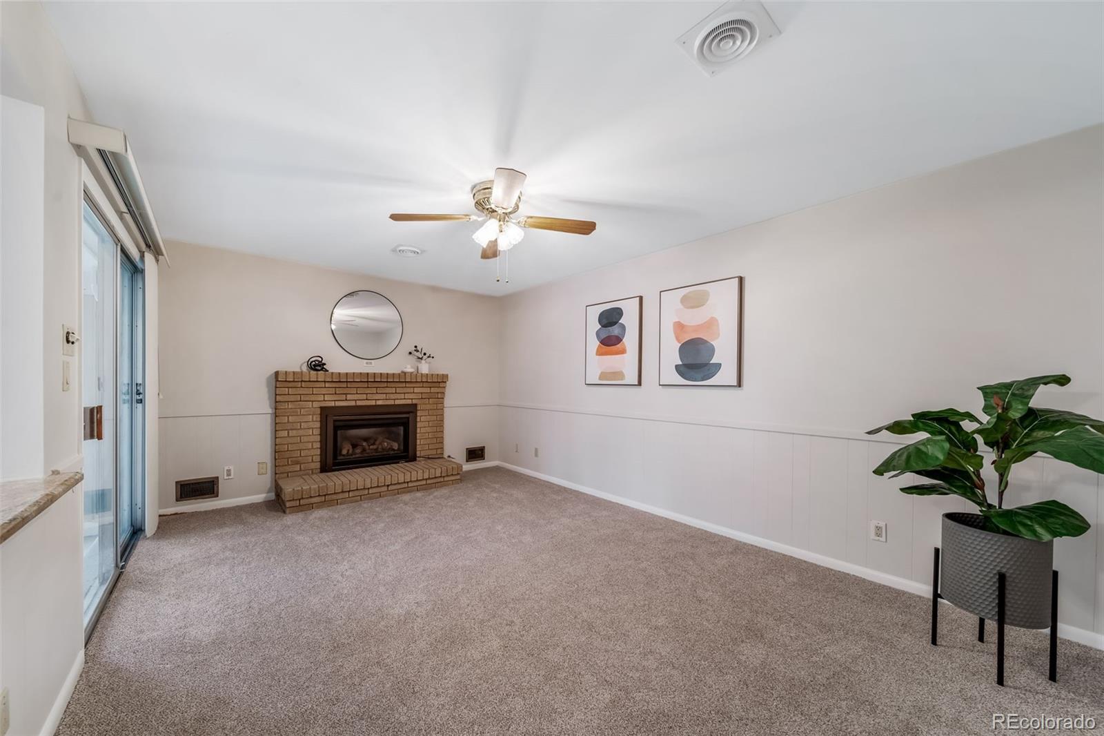 341 Newark Street Aurora CO 80010
