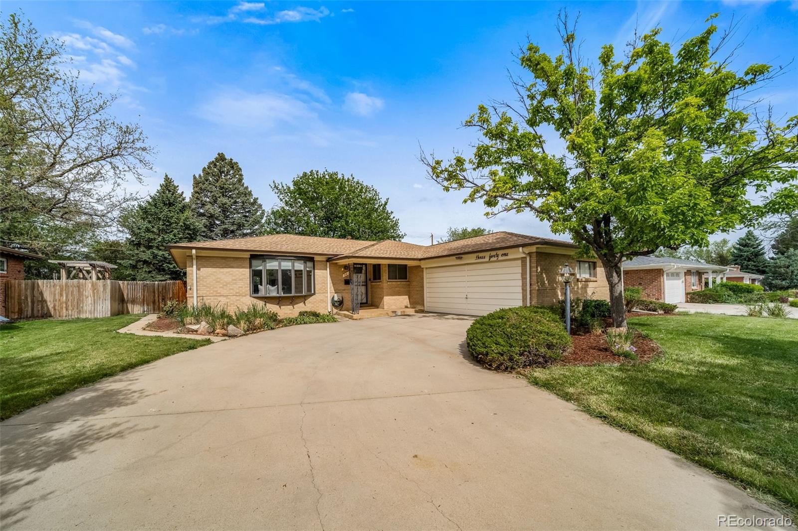341 Newark Street Aurora CO 80010