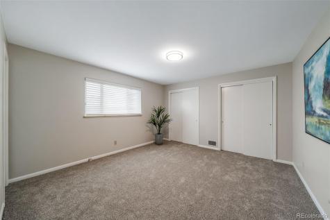 341 Newark Street Aurora CO 80010