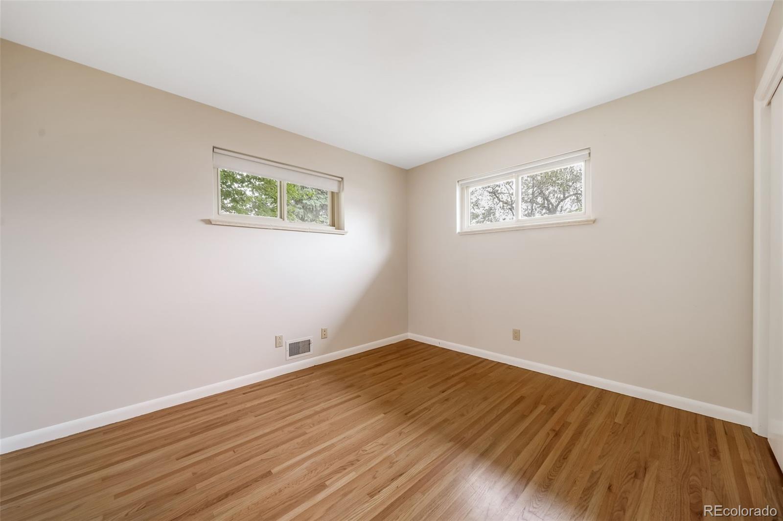 341 Newark Street Aurora CO 80010