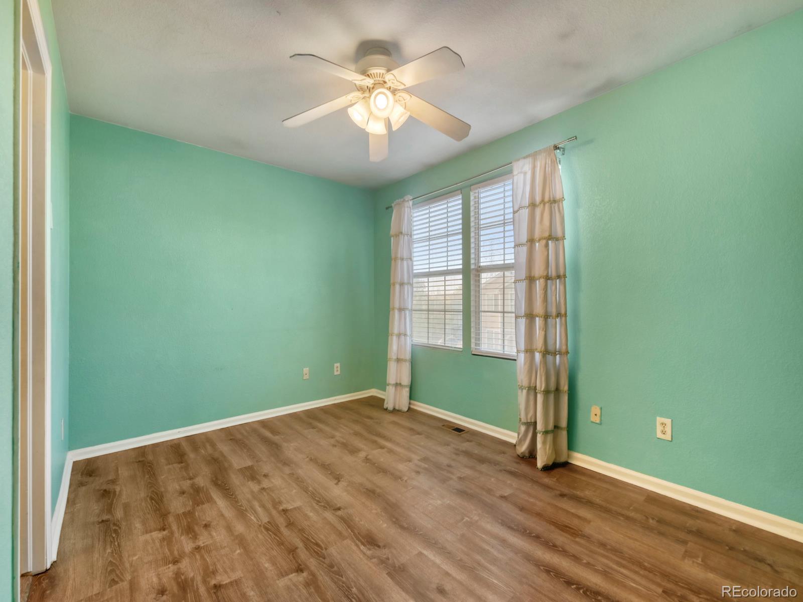 5527 E 100th Way Thornton CO 80229