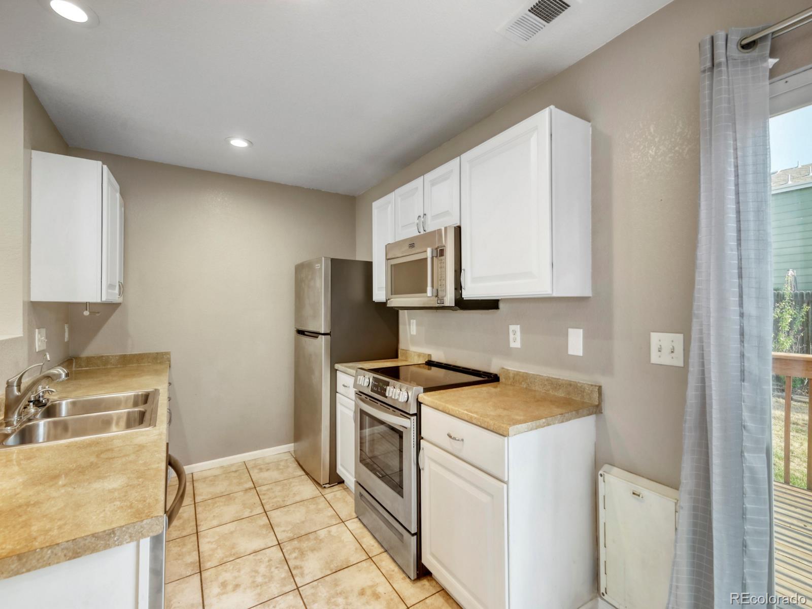 5527 E 100th Way Thornton CO 80229