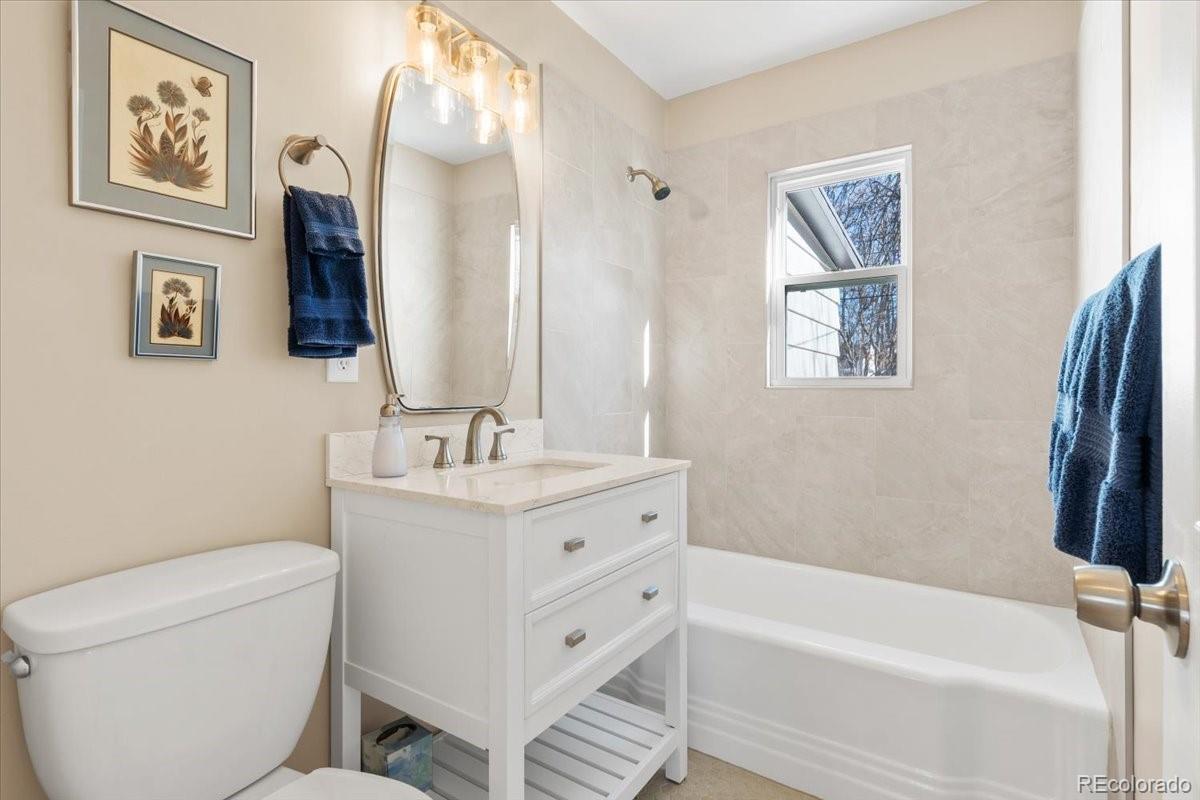 1364 Iola Street Aurora CO 80010