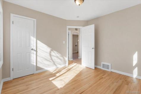 1364 Iola Street Aurora CO 80010