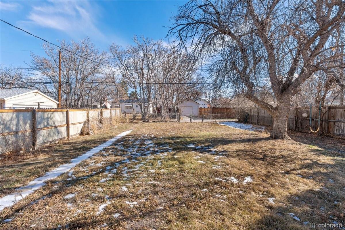 1364 Iola Street Aurora CO 80010