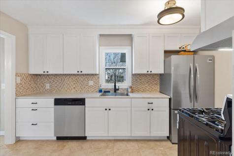 1364 Iola Street Aurora CO 80010