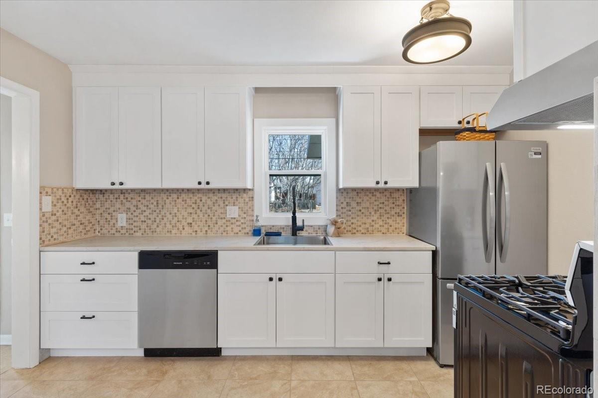 1364 Iola Street Aurora CO 80010