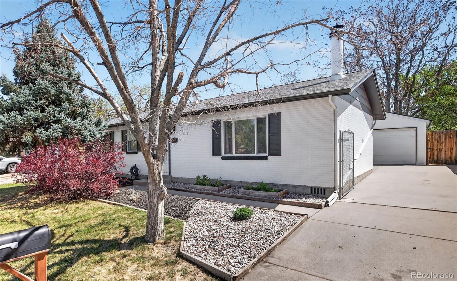 5560 Wheeling Street Denver CO 80239