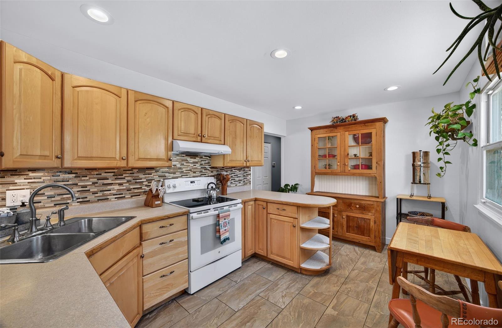 5560 Wheeling Street Denver CO 80239