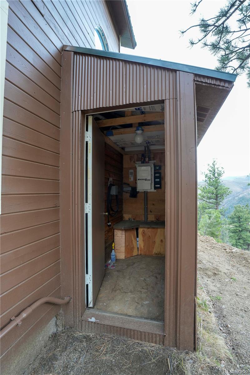 1049 Spencer Mountain Road Bellvue CO 80512