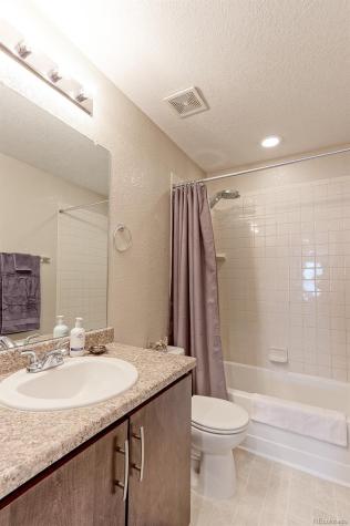 166 S Kewaunee Way Aurora CO 80018