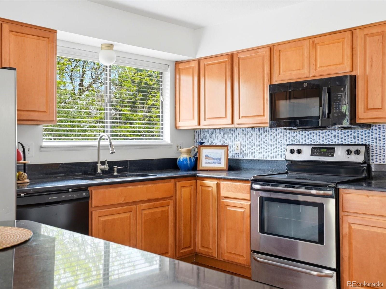907 S Salida Street Aurora CO 80017
