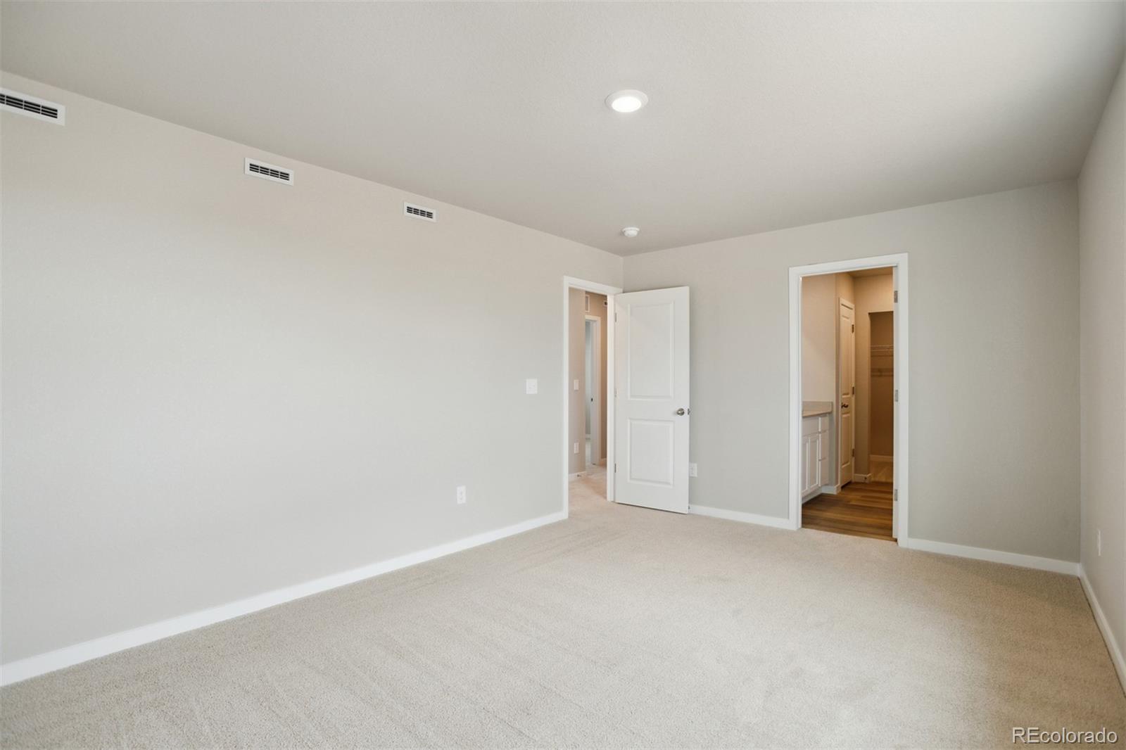 48200 Shetland Drive Bennett CO 80102