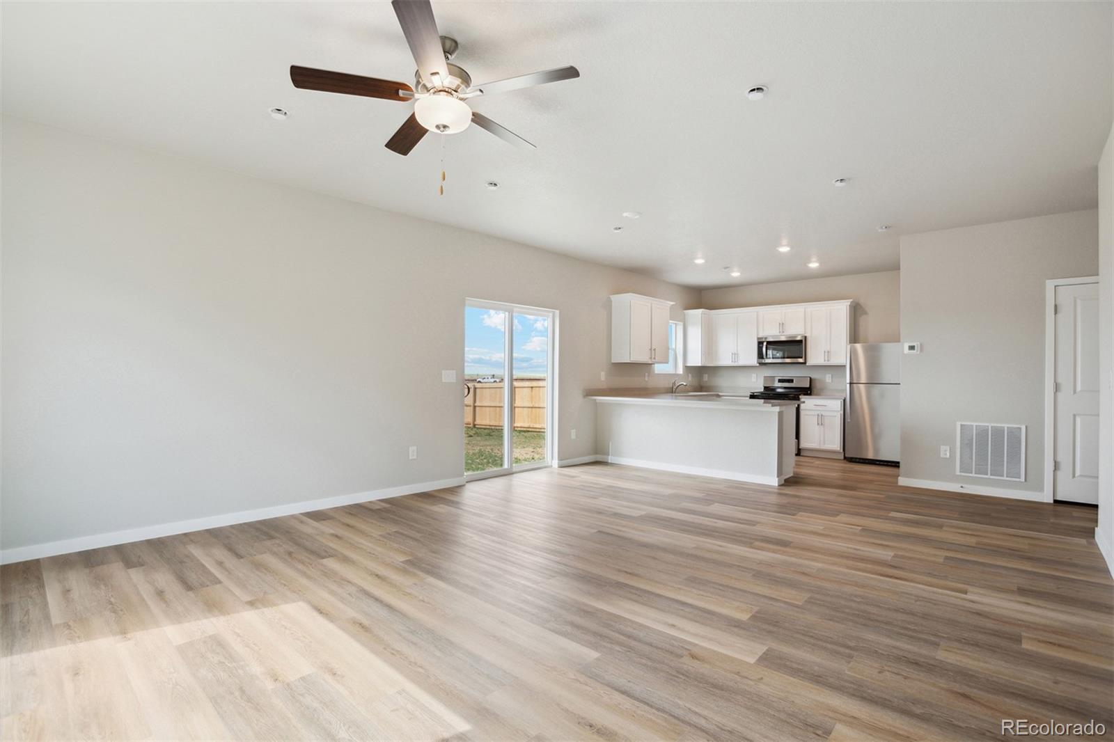 48200 Shetland Drive Bennett CO 80102