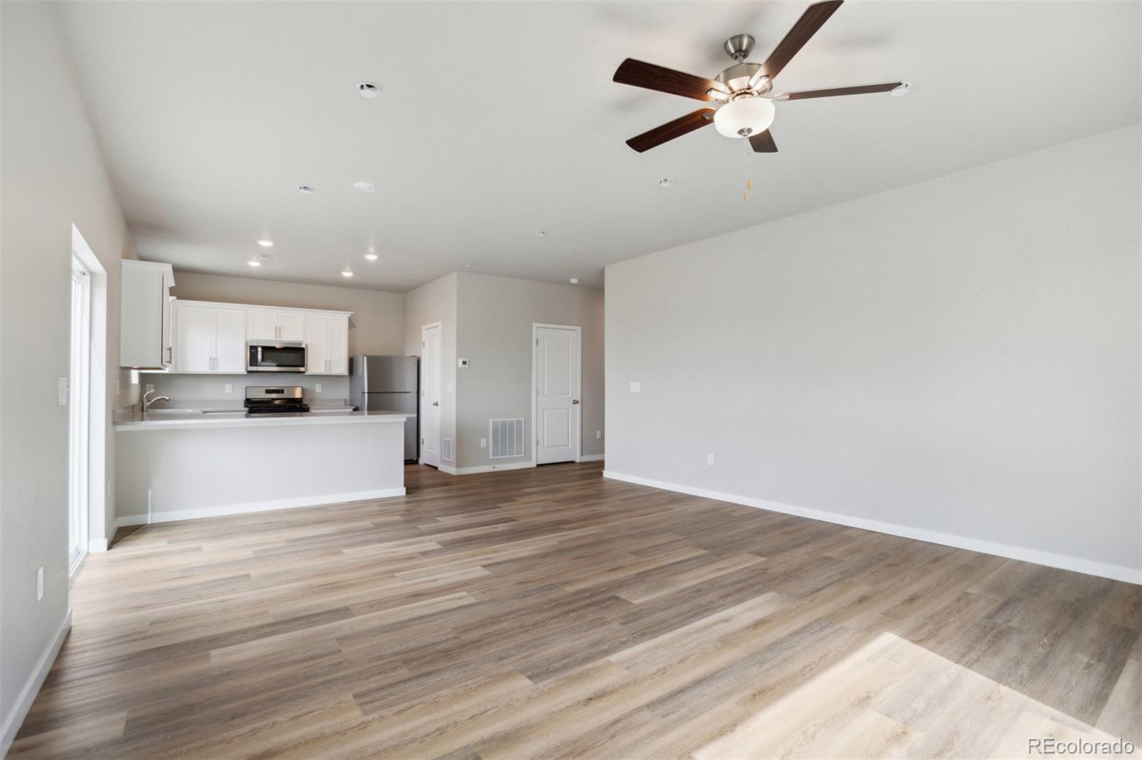 48200 Shetland Drive Bennett CO 80102